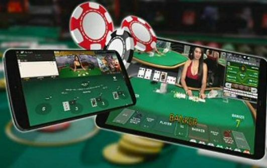  casino presented on mobile device in Pakistan with slots and live games